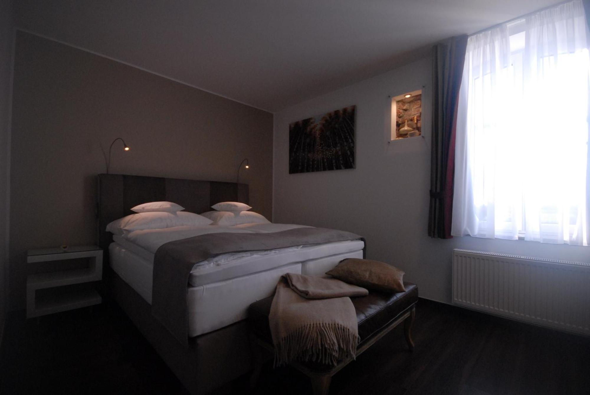 Landhotel Alte Toepferei Duisburg Exterior photo