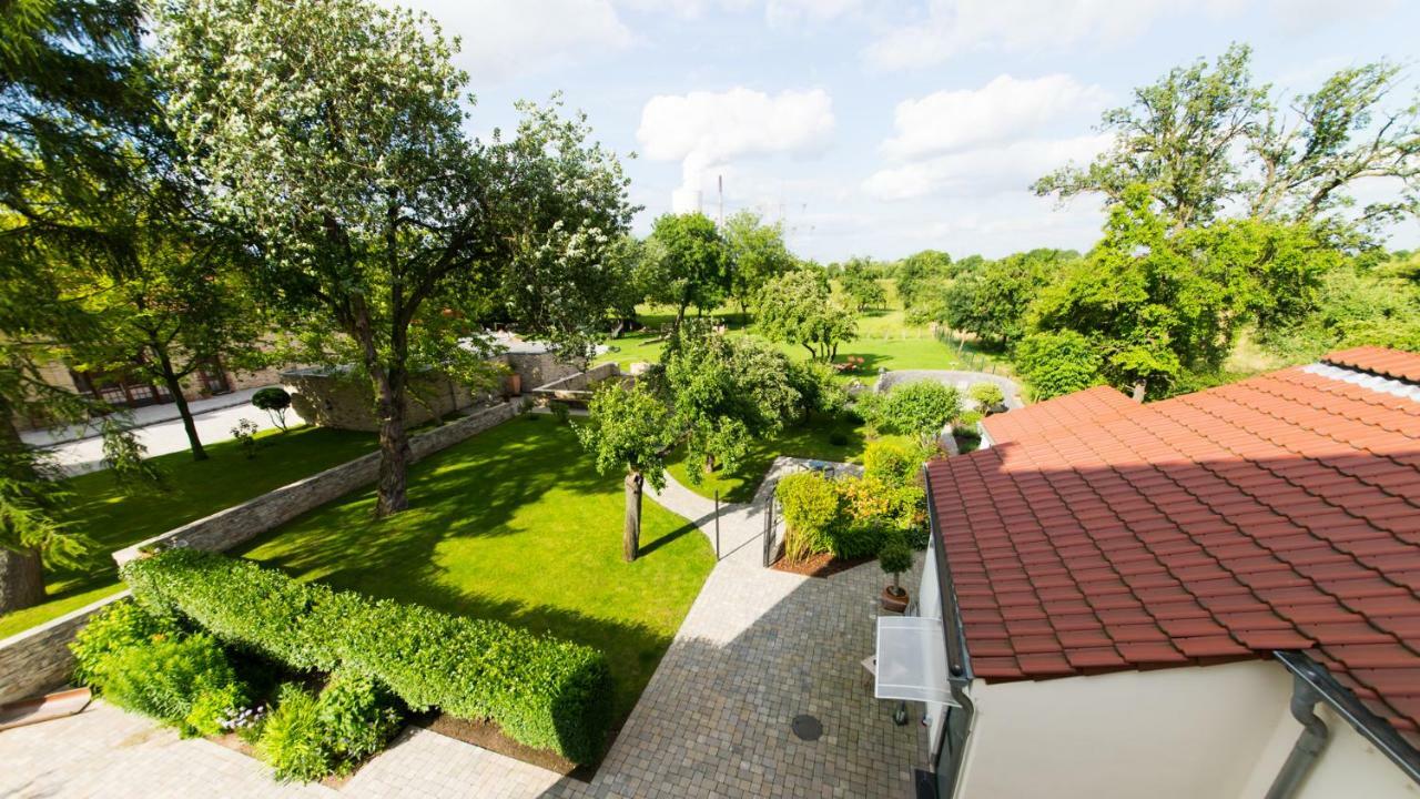 Landhotel Alte Toepferei Duisburg Exterior photo